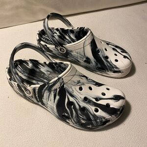 Marble Crocs